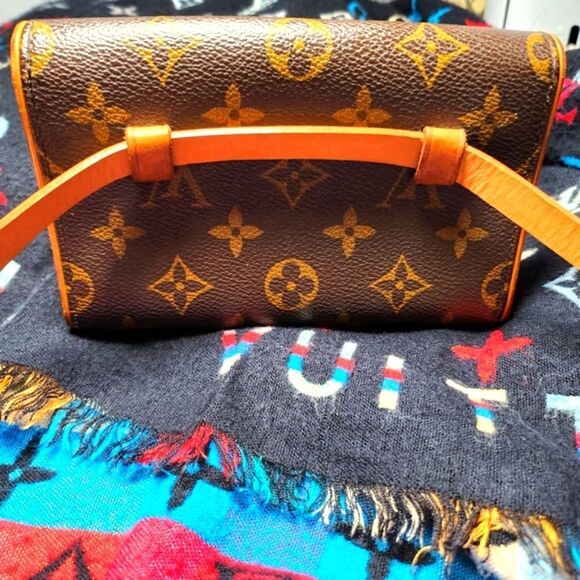 Louis Vuitton Monogram Tan and Brown Crossbody Bag - Picture 5 of 14